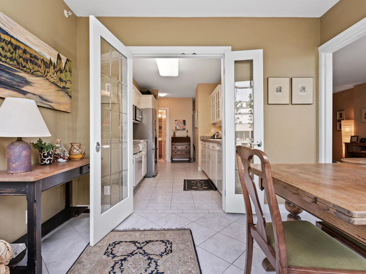 302-588 16th Street, West Vancouver, BC, V7V 3R7 - 21
