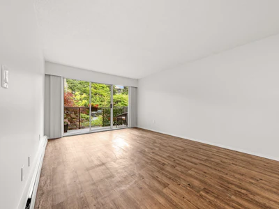 207-230 Mowat Street - 3