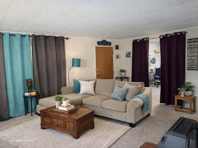 8-3031 200 Street - 3