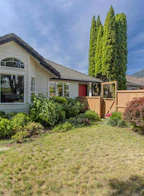1830 Willow Crescent