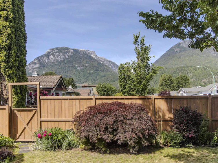 1830 Willow Crescent, Squamish, BC, V8B 0L9 - 18
