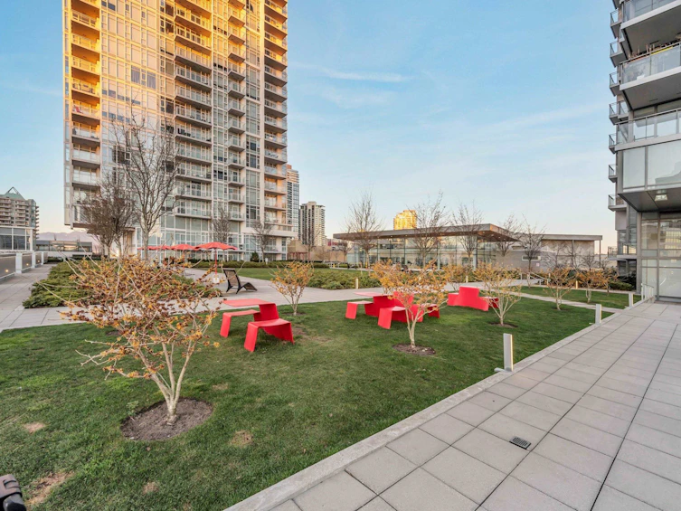 2203-6098 Station Street, Burnaby, BC, V5H 0H4 - 31