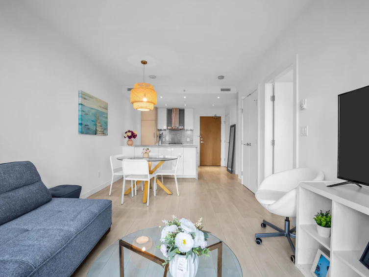 2203-6098 Station Street, Burnaby, BC, V5H 0H4 - 3