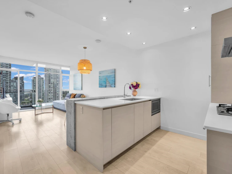 2203-6098 Station Street, Burnaby, BC, V5H 0H4 - 9