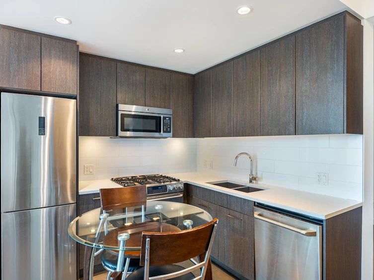 1006-9060 University Crescent, Burnaby, BC, V5A 0E1 - 6