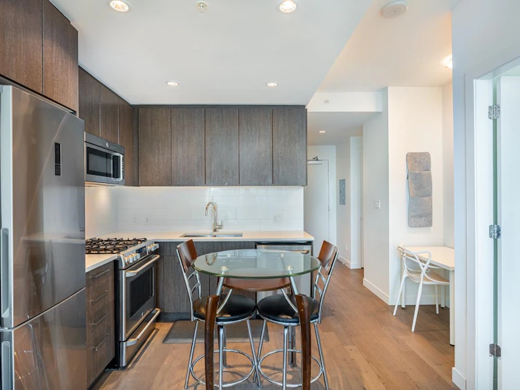 1006-9060 University Crescent, Burnaby, BC, V5A 0E1 - 8