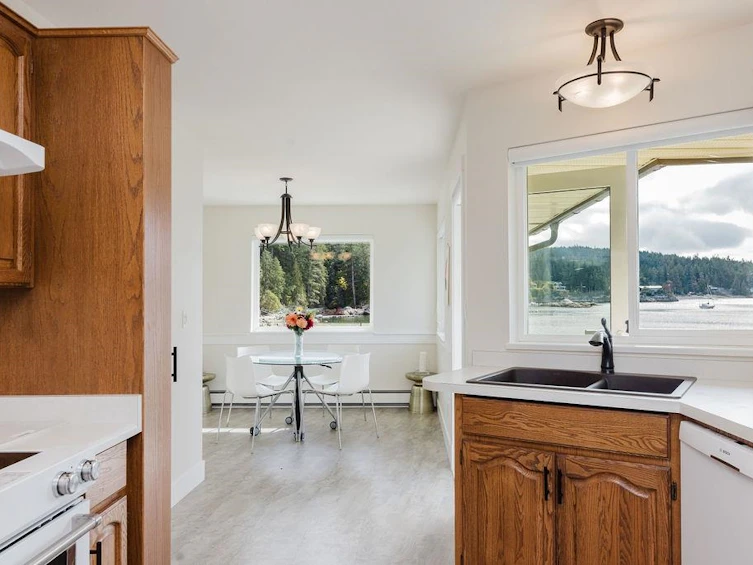 5620 Mintie Road, Halfmoon Bay, BC, V7Z 1E8 - 15