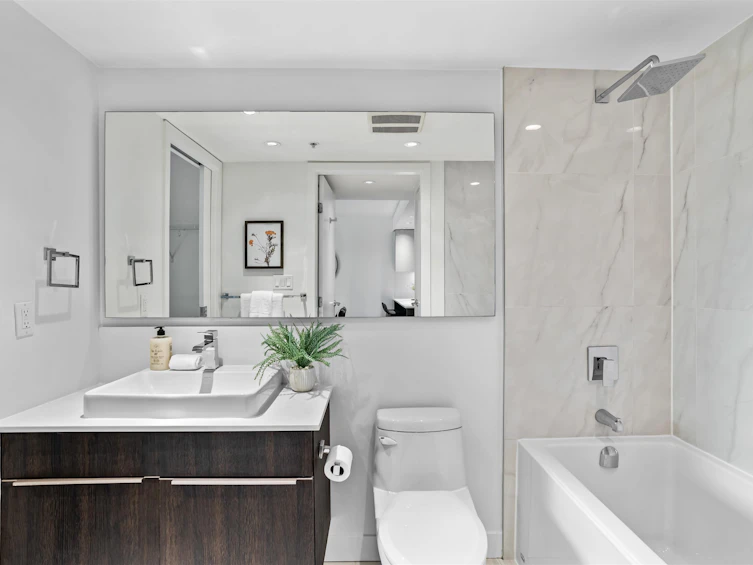 211-1588 E Hastings Street, Vancouver, BC, V5L 0B8 - 18