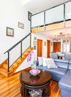 519 10 Renaissance Square