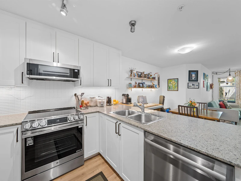 203 - 4833 Brentwood Drive, Burnaby BC V5C 0C3