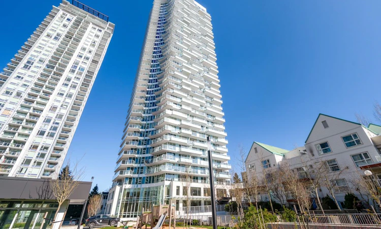 2702-13768 100 Avenue