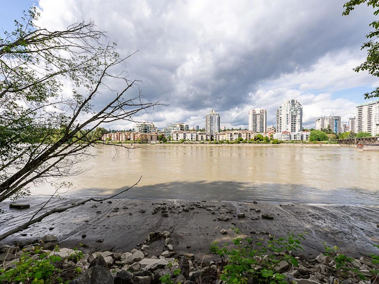 202-83 Star Crescent, New Westminster, BC, V3M 6X8