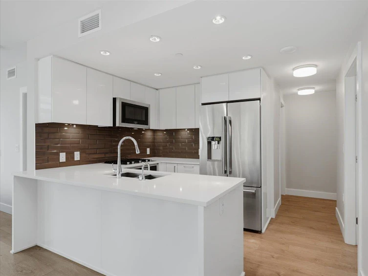 302-8533 River District Crossing, Vancouver, BC, V5S 0C8 - 10