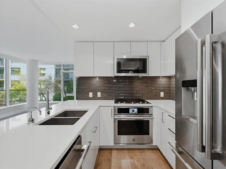302-8533 River District Crossing, Vancouver, BC, V5S 0C8 - 11