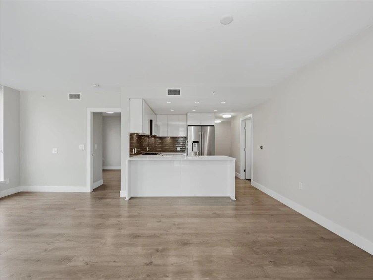 302-8533 River District Crossing, Vancouver, BC, V5S 0C8 - 3