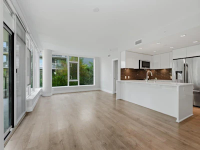 302-8533 River District Crossing - 4
