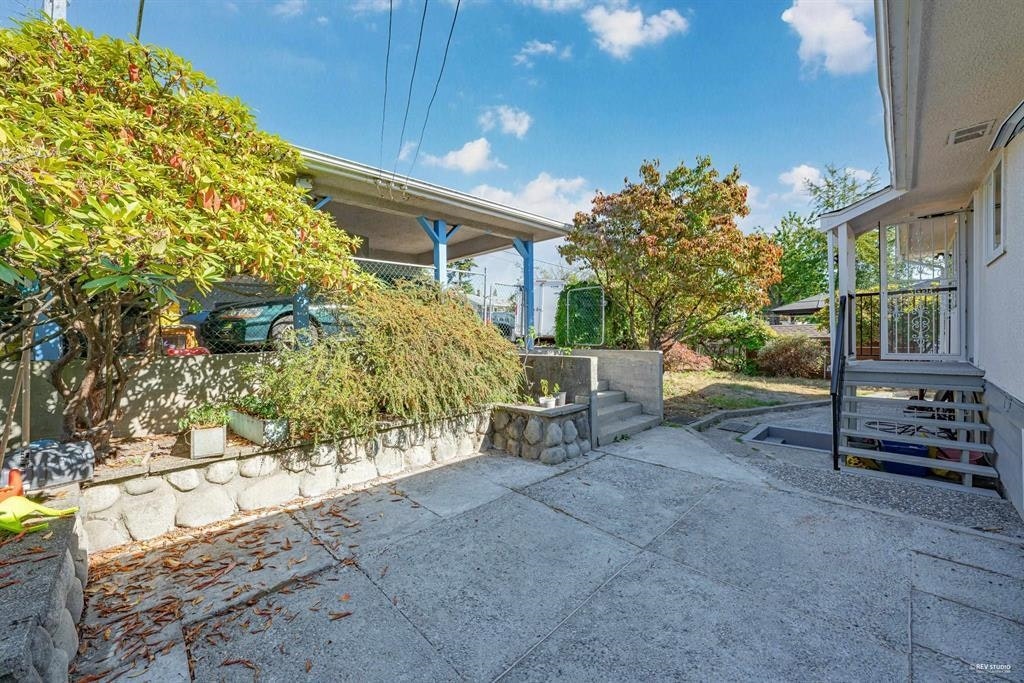 6407 Clinton Street, Burnaby, BC, V5E 1A3 - 29