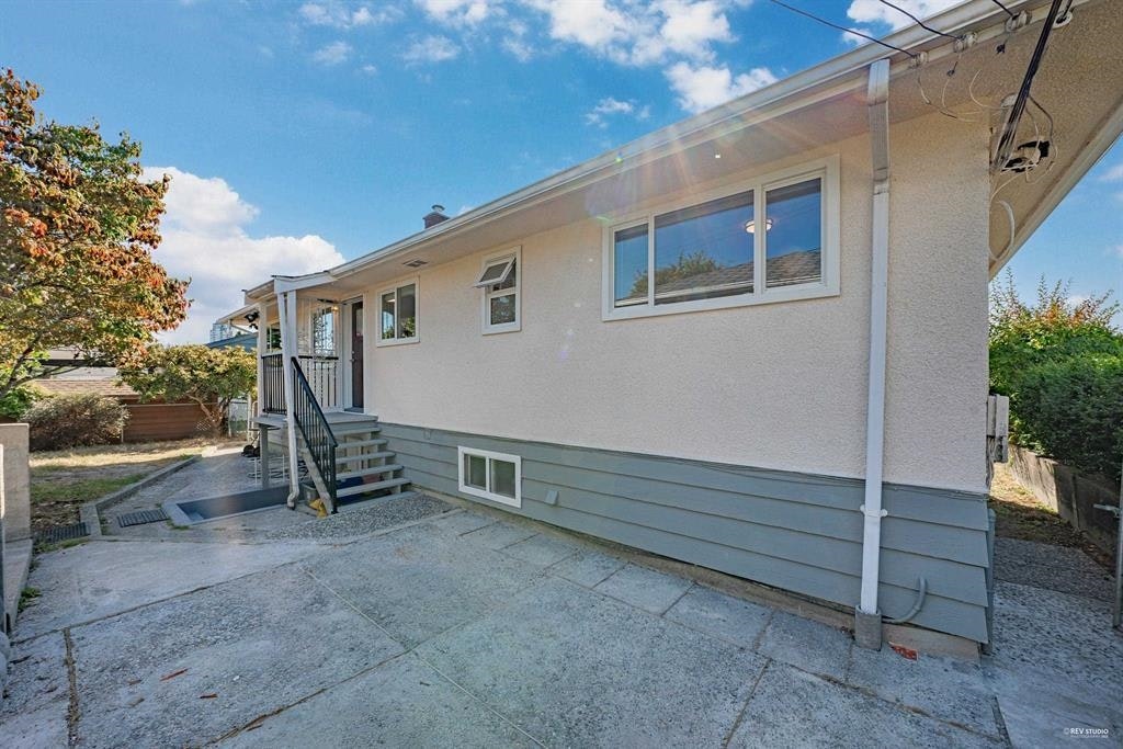 6407 Clinton Street, Burnaby, BC, V5E 1A3 - 28