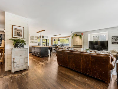 2284 Ashton Road - 2