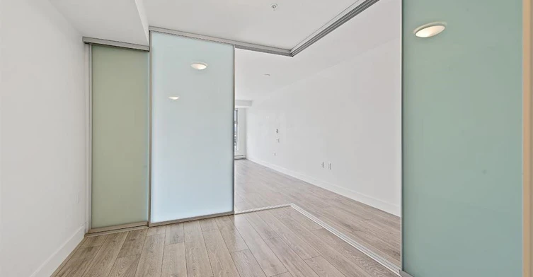 310-630 E Broadway Street, Vancouver, BC, V5T 1X6 - 9