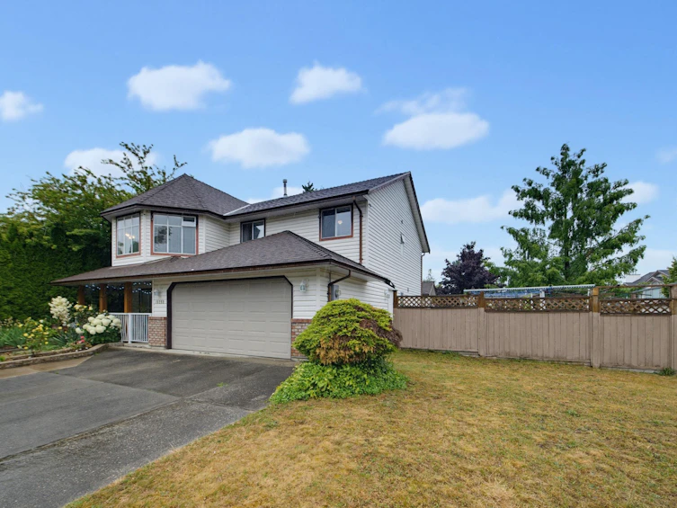 15299 93a Avenue, Surrey, BC, V3R 0E6