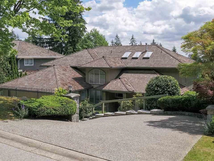 3938 Braemar Place, North Vancouver, BC, V7N 4M8 - 2