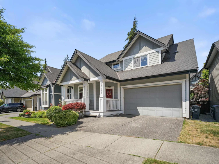 18045 70a Avenue, Surrey, BC, V3S 7C5