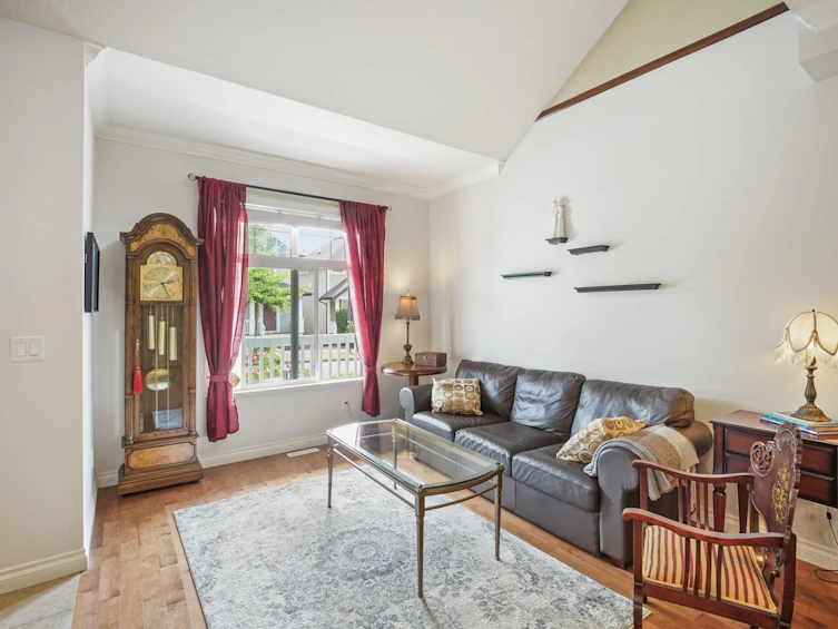 18045 70a Avenue, Surrey, BC, V3S 7C5 - 3