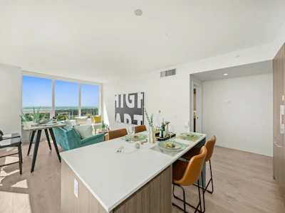 1904-6463 Silver Avenue - 2