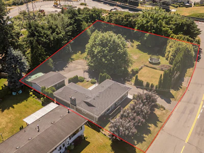 34348 Laburnum Avenue - 2