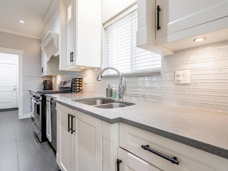6801 206 Street, Langley, BC, V2Y 1R2 - 6
