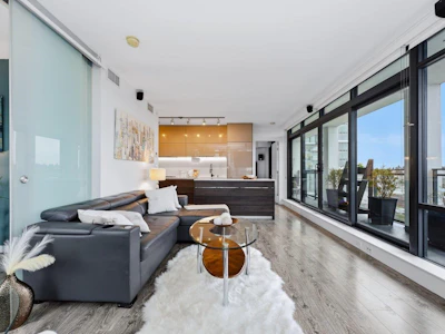 1106-2378 Alpha Avenue - 3