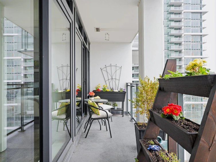 1106-2378 Alpha Avenue, Burnaby, BC, V5C 0K2 - 8