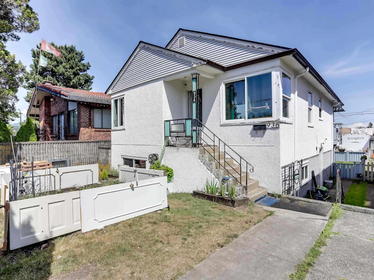 936 Nanaimo Street, Vancouver, BC, V5L 4S9