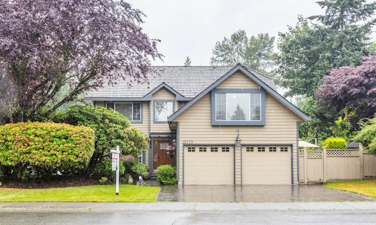 10779 Fraserglen Drive