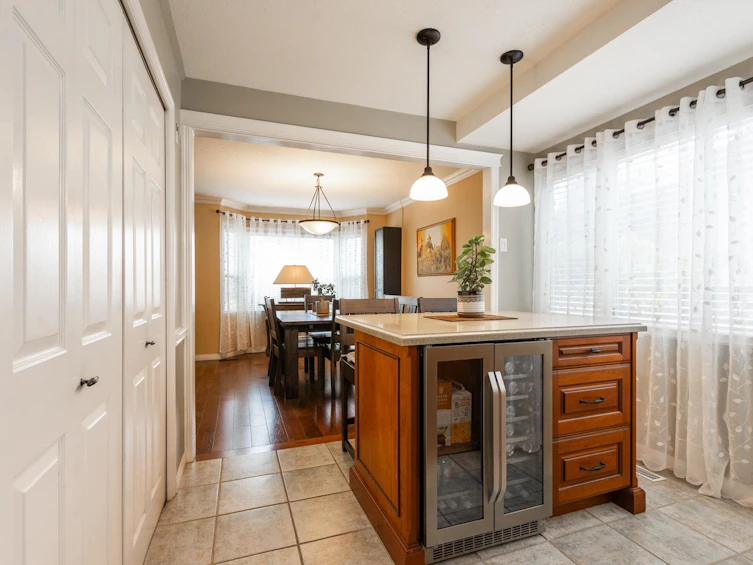10779 Fraserglen Drive, Surrey, BC, V4N 1W6 - 10