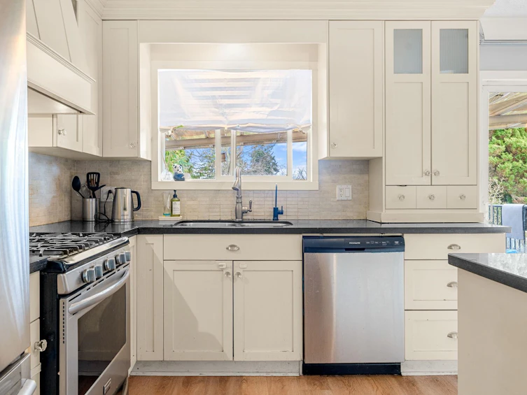 1276 Kent Street, Surrey, BC, V4B 4T5 - 7