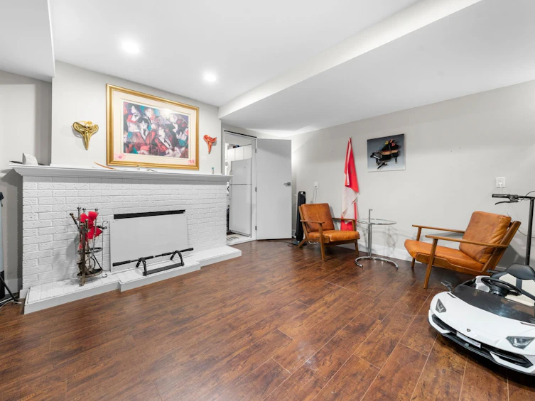 1276 Kent Street, Surrey, BC, V4B 4T5 - 31