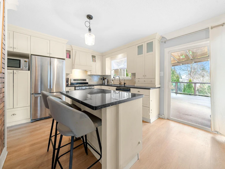 1276 Kent Street, Surrey, BC, V4B 4T5 - 8