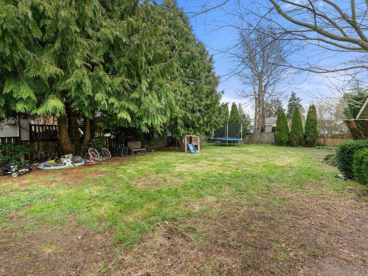 1276 Kent Street, Surrey, BC, V4B 4T5 - 38