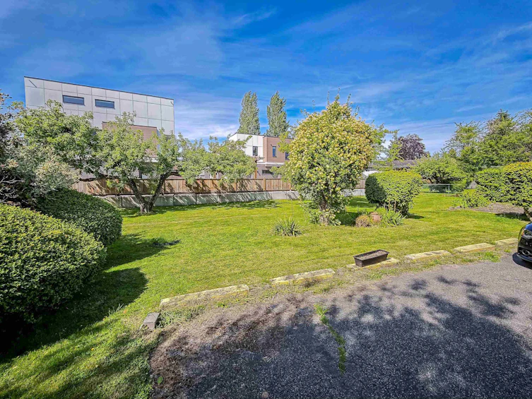 8340 No. 3 Road, Richmond, BC, V6Y 2E3 - 2