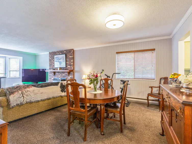 18102 58 Avenue, Surrey, BC, V3S 1M1 - 18