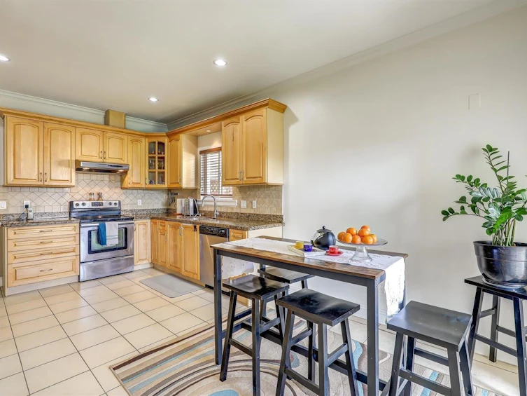 7448 17th Avenue, Burnaby, BC, V3N 1L4 - 7