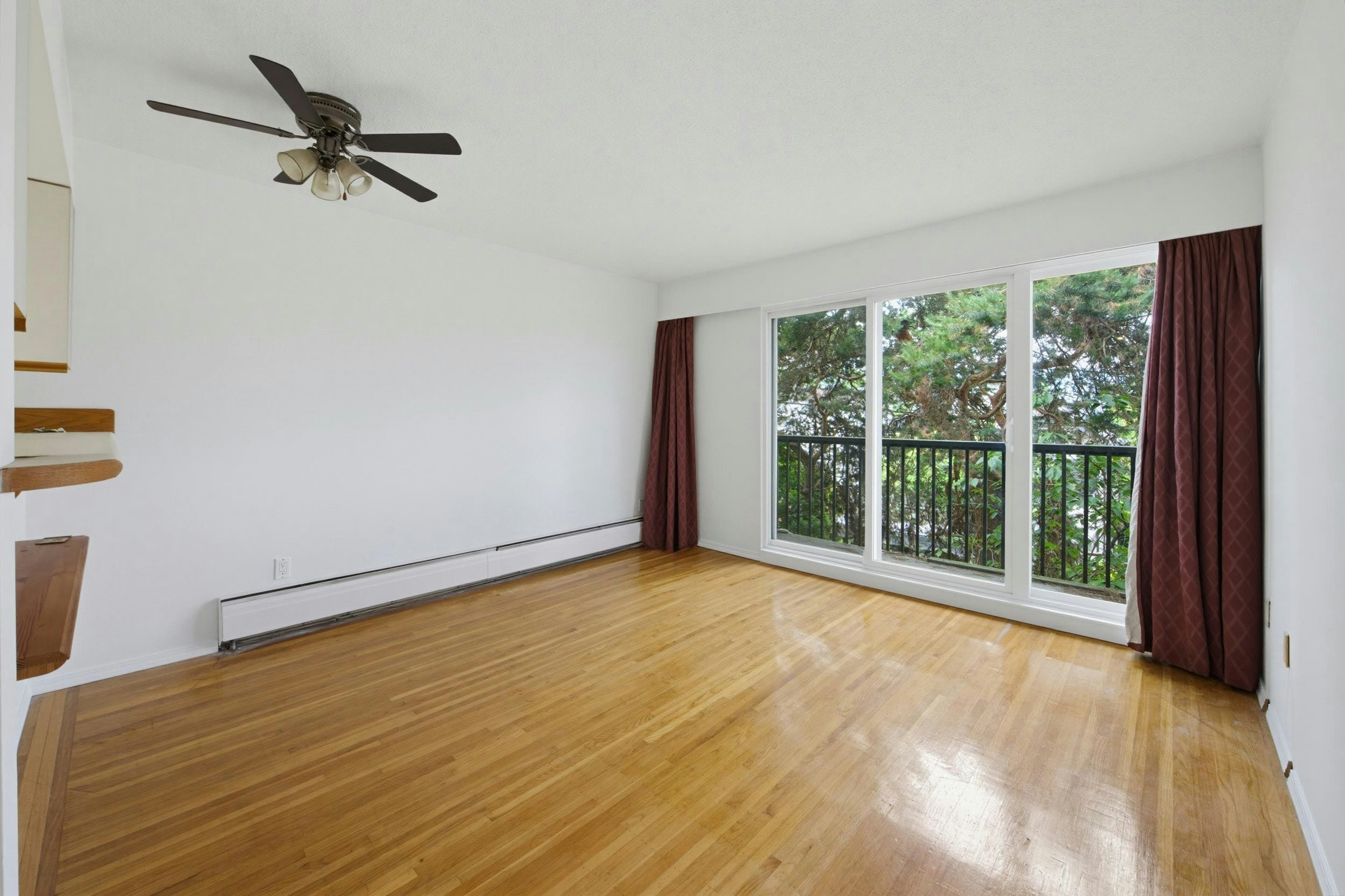 301-2125 W 2nd Avenue, Vancouver, BC, V6K 1H7