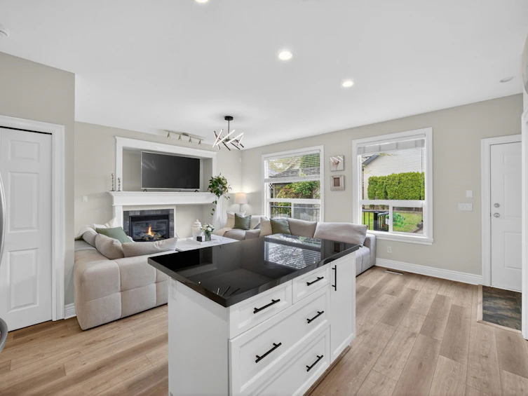19485 66a Avenue, Surrey, BC, V4N 0C3 - 13