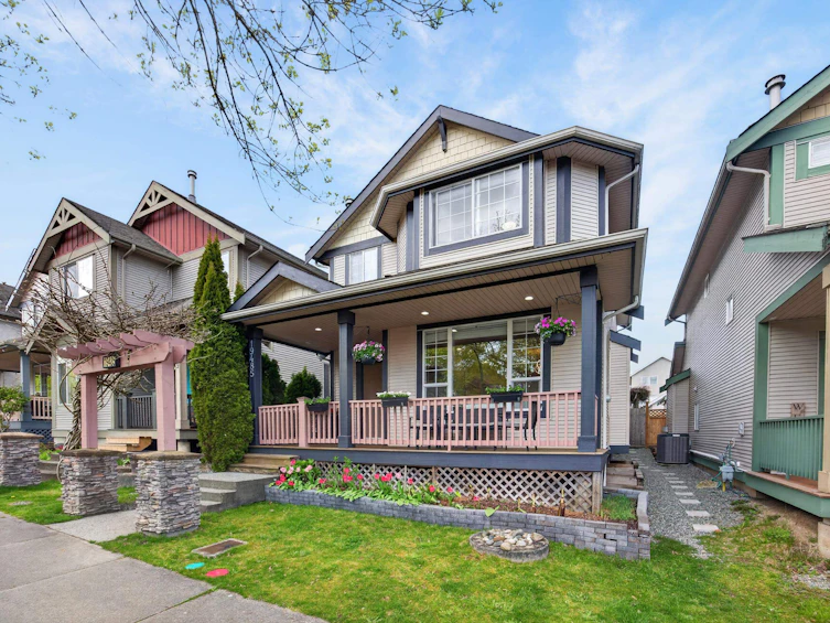 19485 66a Avenue, Surrey, BC, V4N 0C3