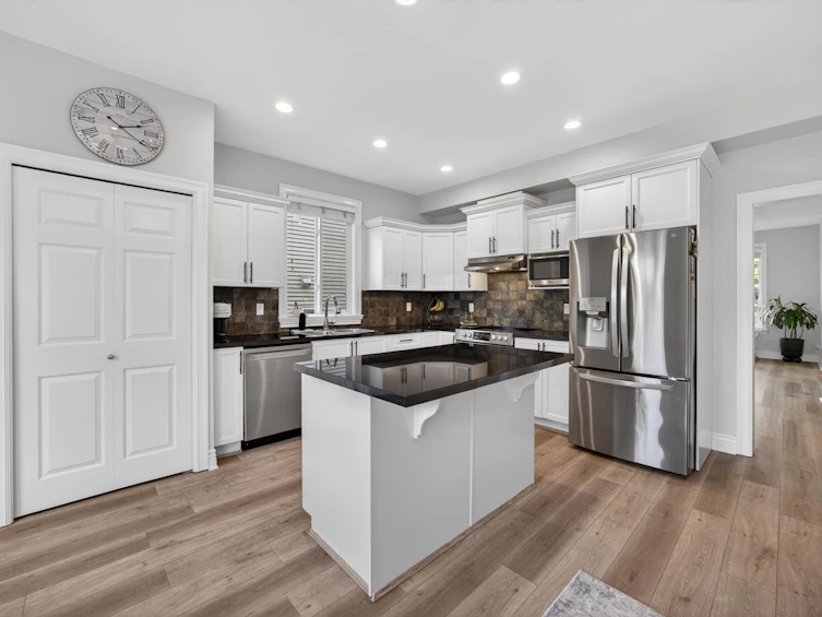 19485 66a Avenue, Surrey, BC, V4N 0C3 - 8