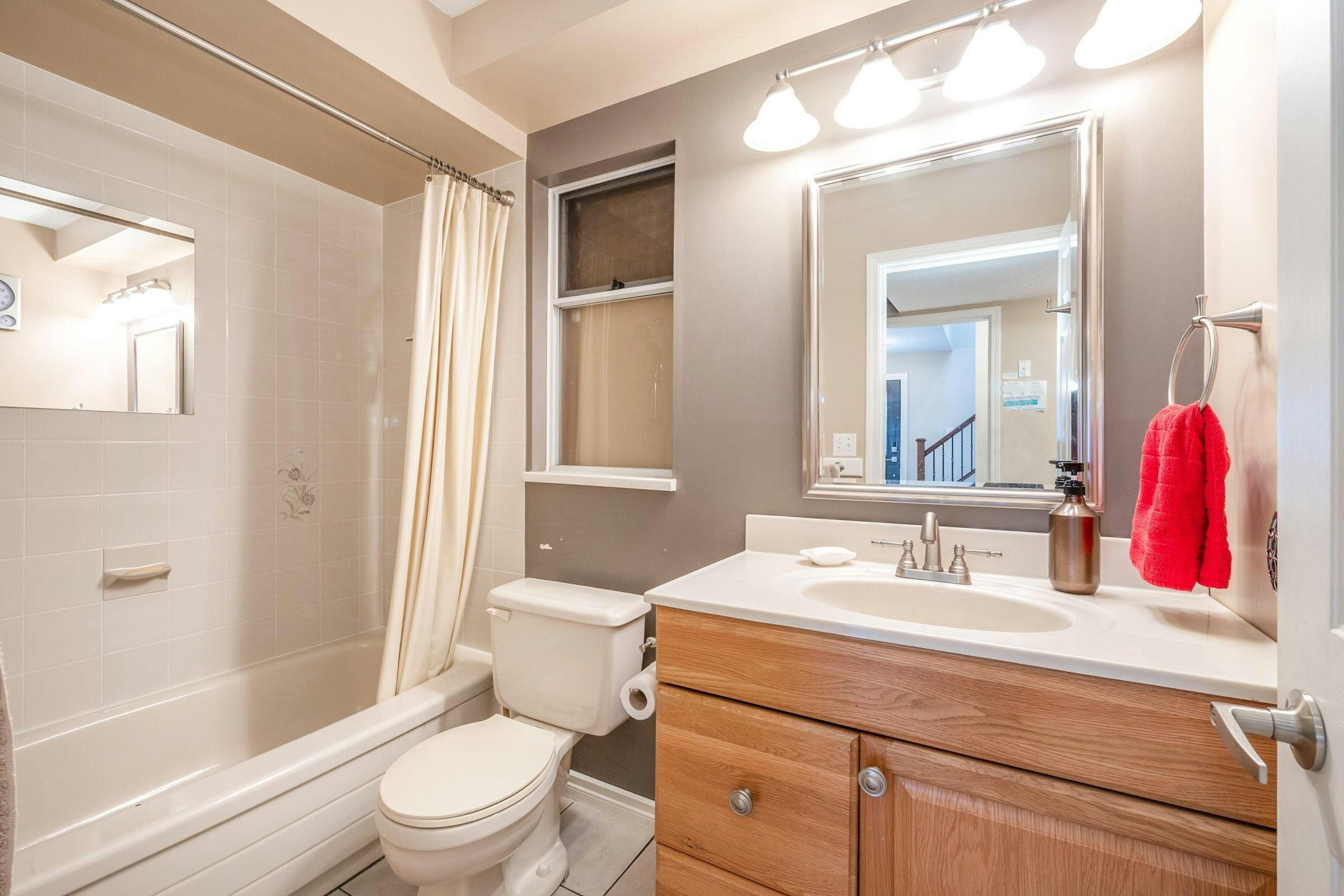 13251 82b Avenue, Surrey, BC, V3W 0P9 - 21