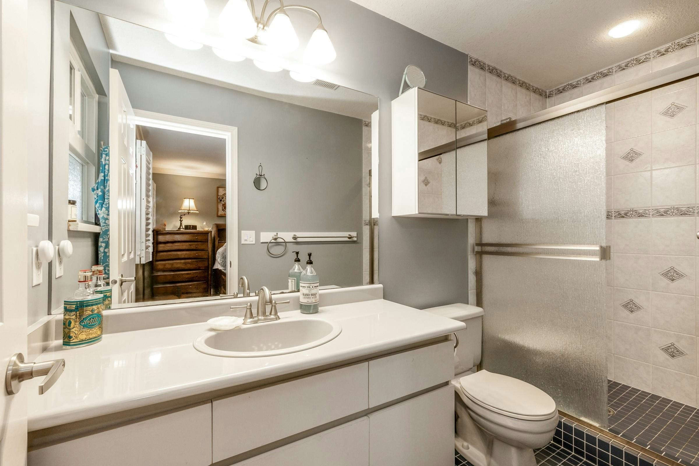 13251 82b Avenue, Surrey, BC, V3W 0P9 - 13