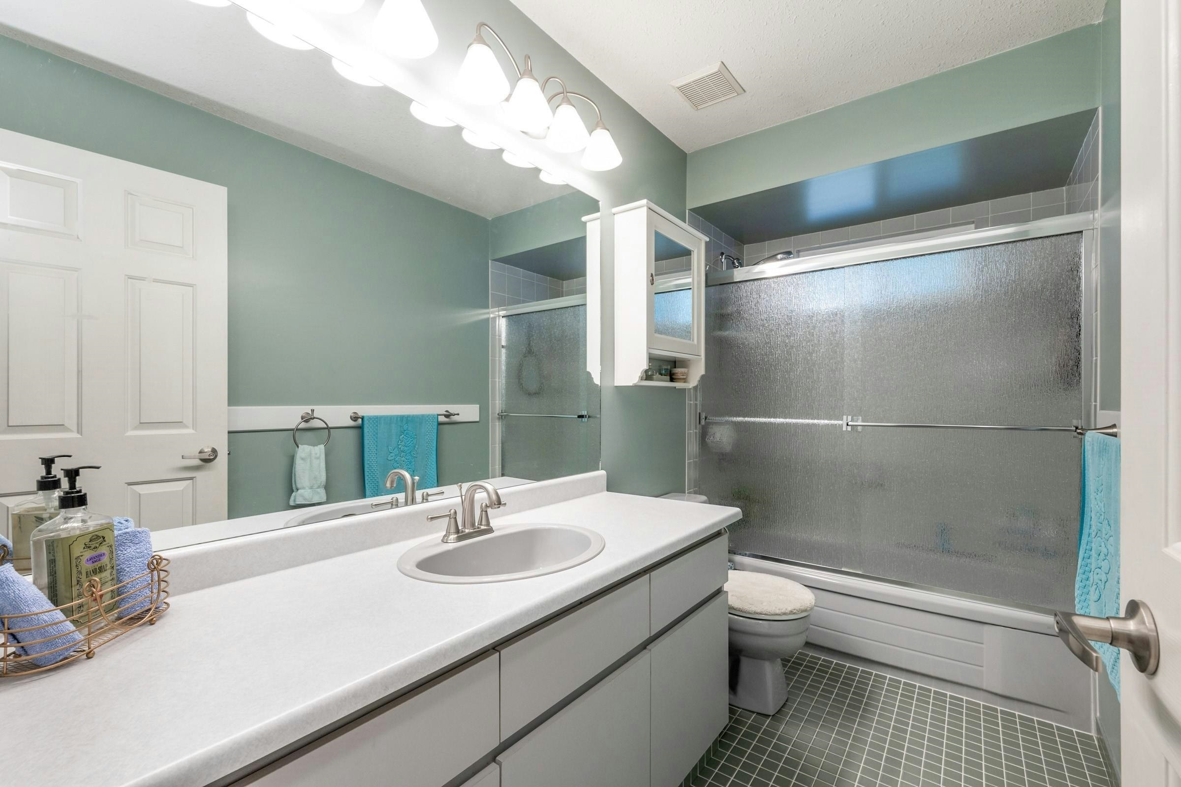 13251 82b Avenue, Surrey, BC, V3W 0P9 - 16